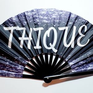 Thique Large Clack Hand Fan